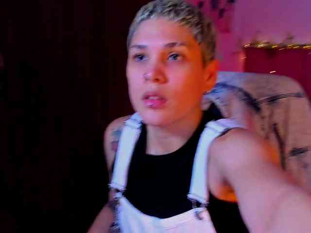 LauraR webcam