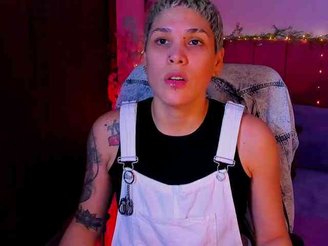 LauraR webcam