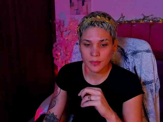 LauraR webcam