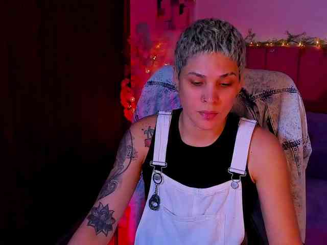 LauraR webcam