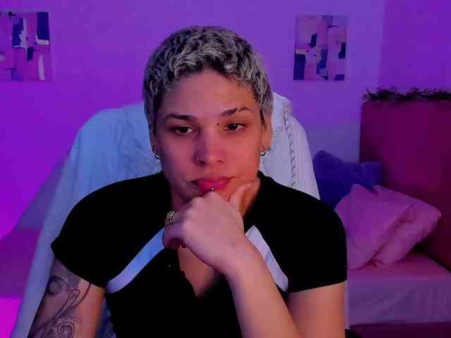 LauraR webcam