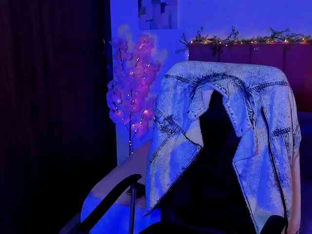 LauraR webcam