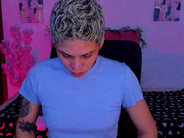 LauraR webcam