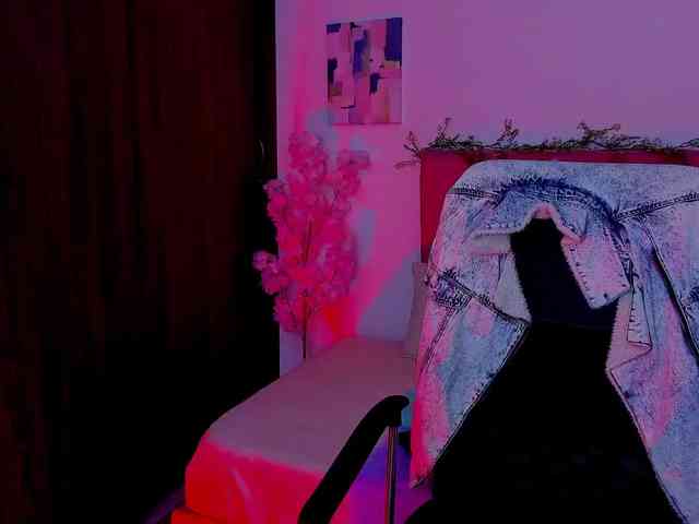 LauraR webcam