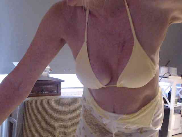 MissLuluDivine webcam