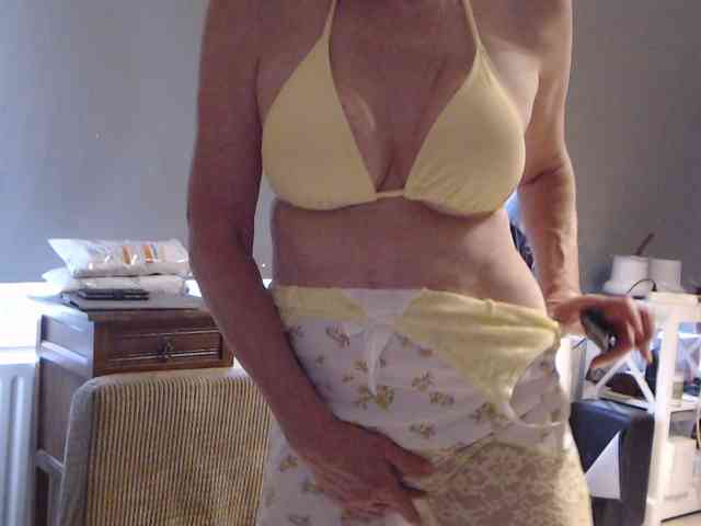 MissLuluDivine webcam