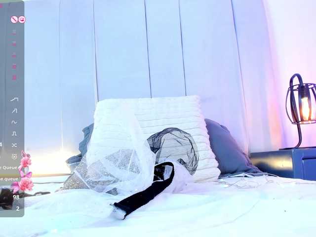 Tracylambo's BongaCams show and profile