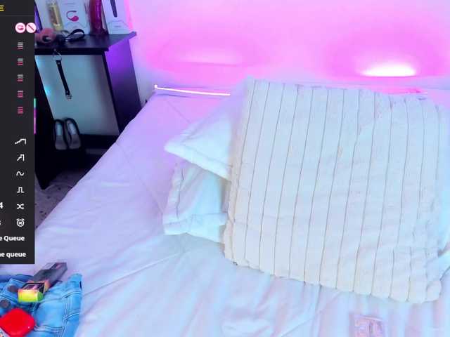 Tracylambo's BongaCams show and profile