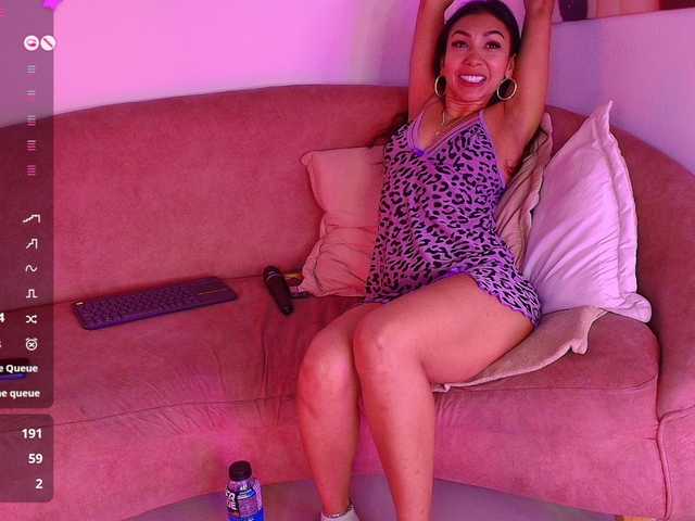 Tracylambo's BongaCams show and profile