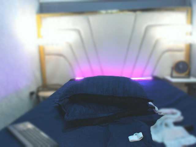 Tracylambo's BongaCams show and profile