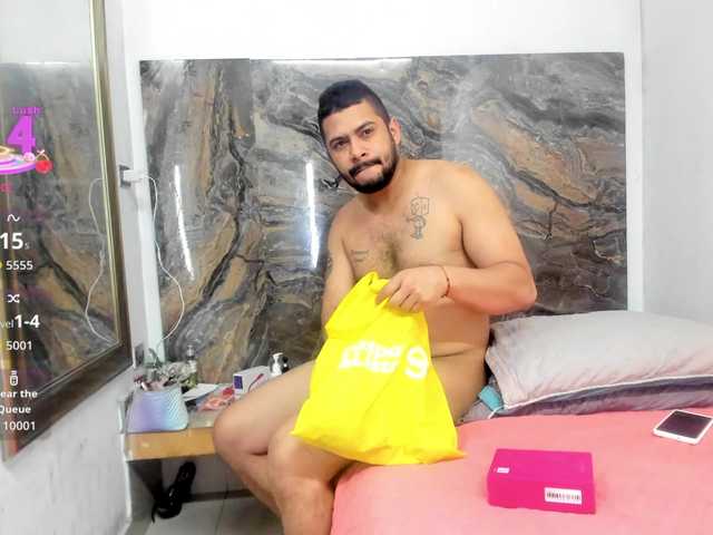 Wendy-Deiby Live Cam and Statistics on UnifiedCams