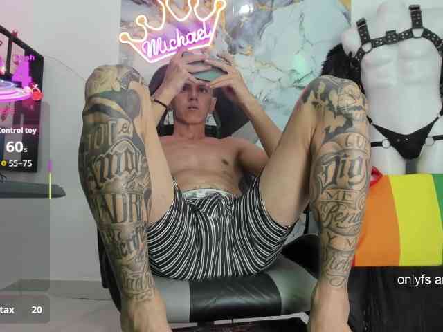 andy-dwels777
