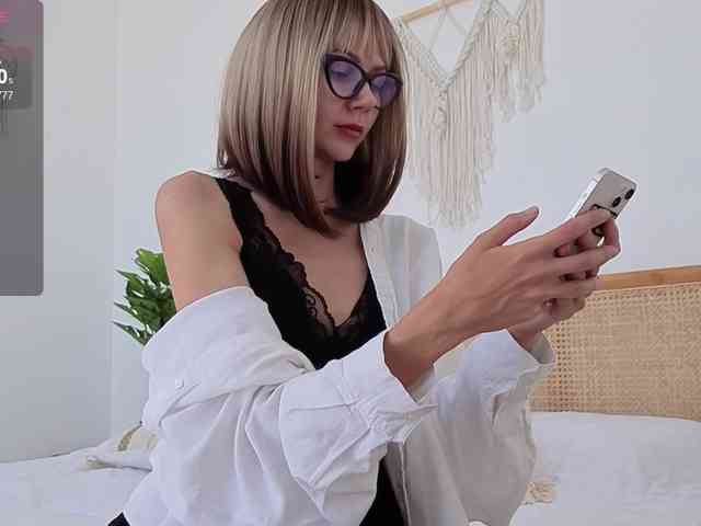 Alice_Starr webcam