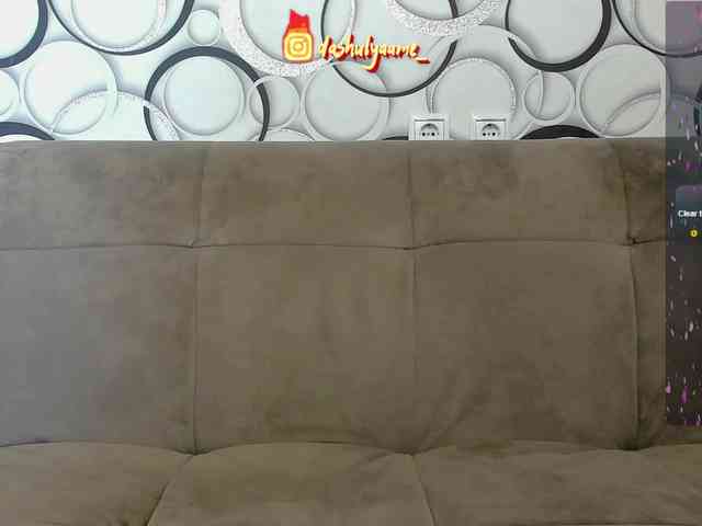 Dashulyaaa webcam