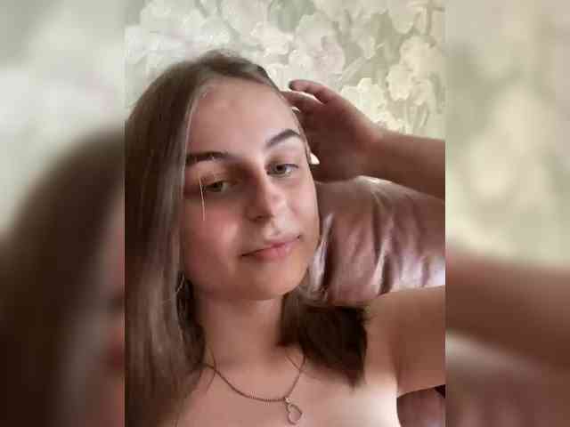 dashulyaaa Live Webcam on BongaCams