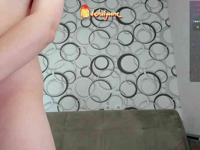Dashulyaaa webcam