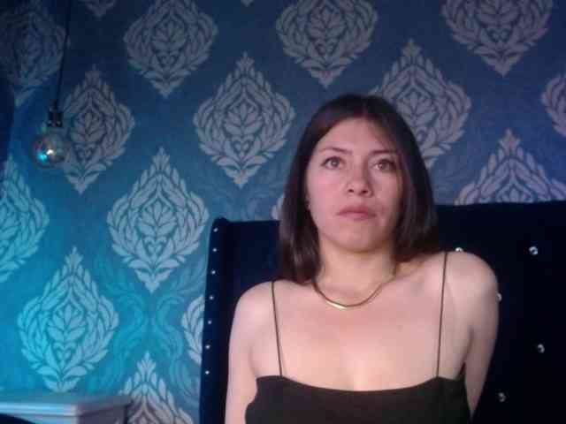 AnnaliOlsenX AnnaliOlsenX