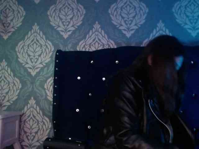 AnnaliOlsenX AnnaliOlsenX