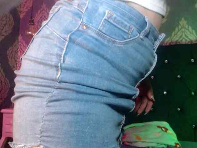 AnnaliOlsenX AnnaliOlsenX