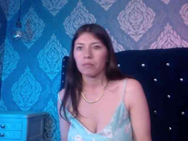 AnnaliOlsenX AnnaliOlsenX