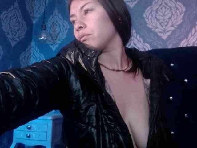 AnnaliOlsenX AnnaliOlsenX