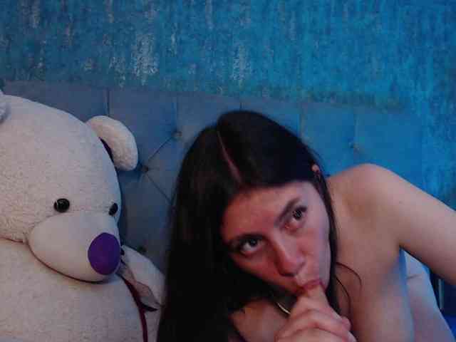 AnnaliOlsenX webcam