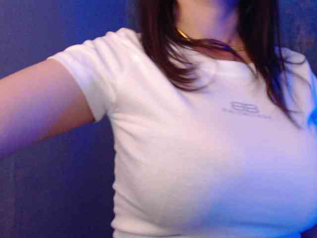 AnnaliOlsenX webcam