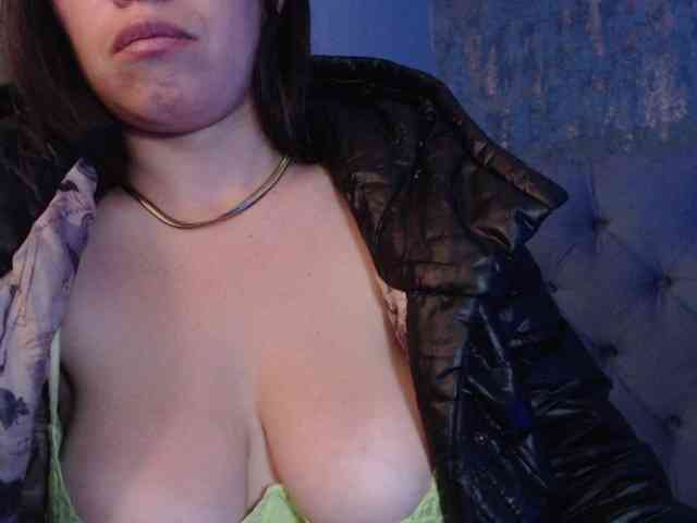 AnnaliOlsenX webcam