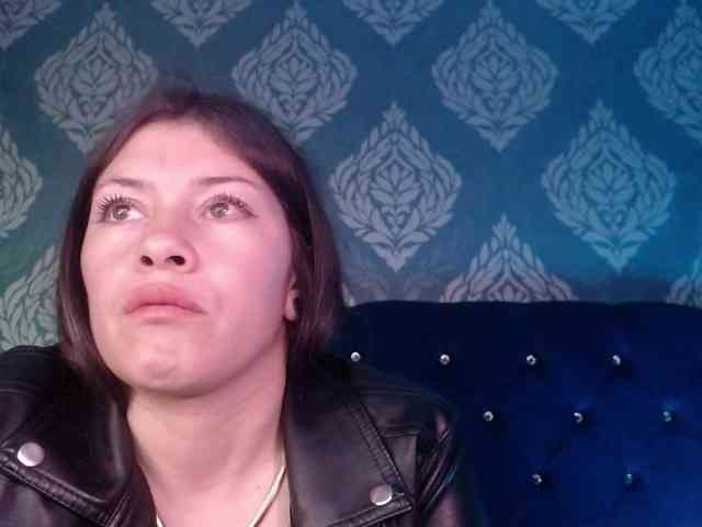 AnnaliOlsenX AnnaliOlsenX