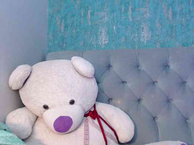 AnnaliOlsenX webcam