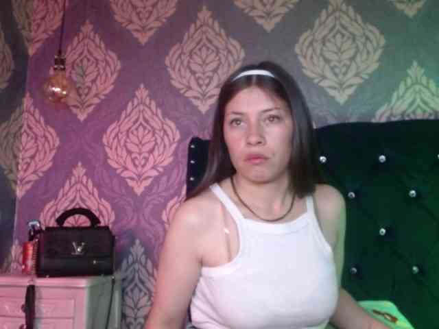 AnnaliOlsenX AnnaliOlsenX