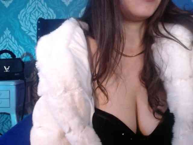 AnnaliOlsenX AnnaliOlsenX