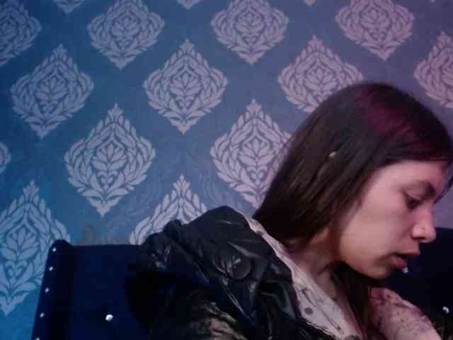 AnnaliOlsenX AnnaliOlsenX