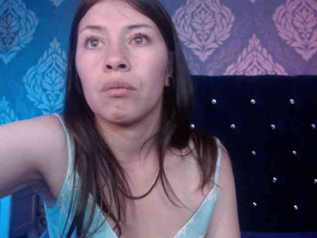 AnnaliOlsenX AnnaliOlsenX