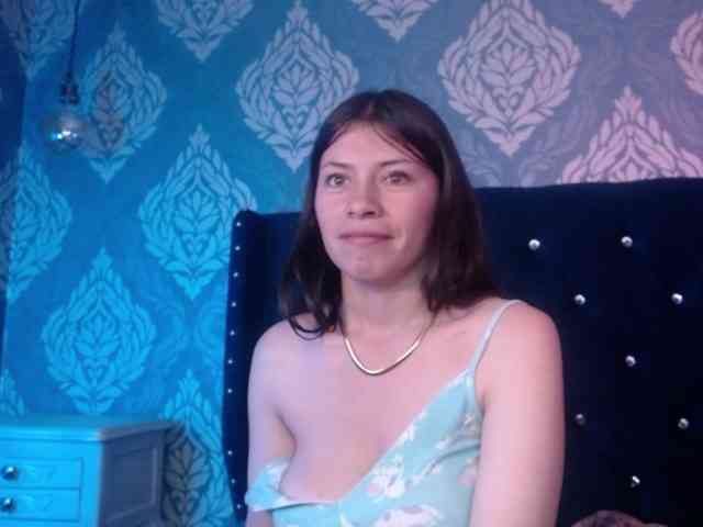 AnnaliOlsenX AnnaliOlsenX