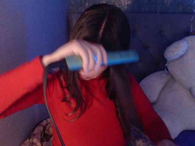 AnnaliOlsenX webcam