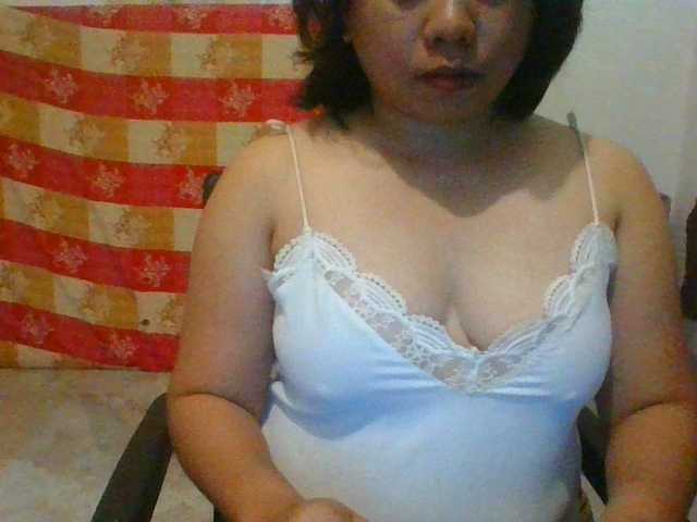 RossyLove's BongaCams show and profile