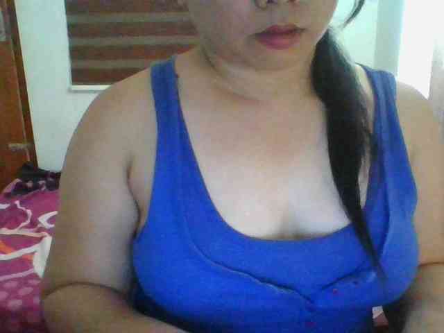 RossyLove webcam