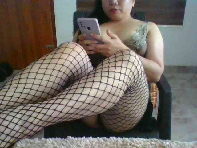 RossyLove webcam