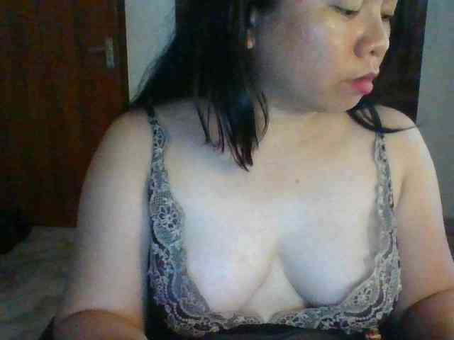 RossyLove webcam