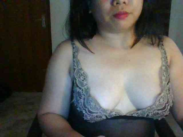 RossyLove webcam