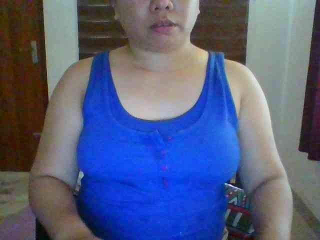 RossyLove webcam