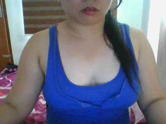 RossyLove webcam