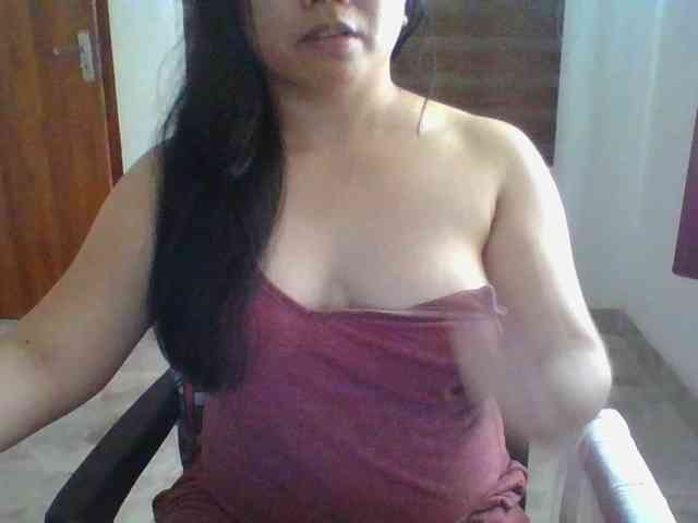 RossyLove webcam