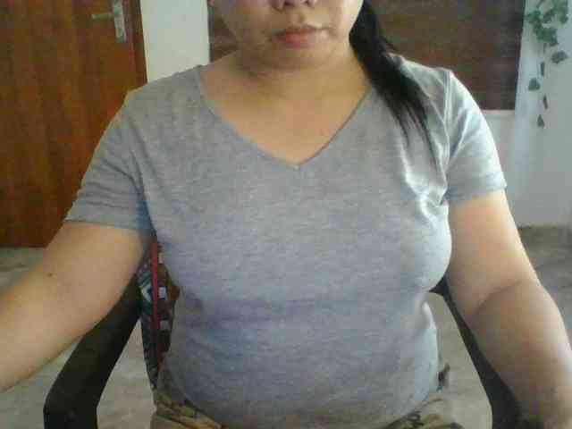 RossyLove webcam