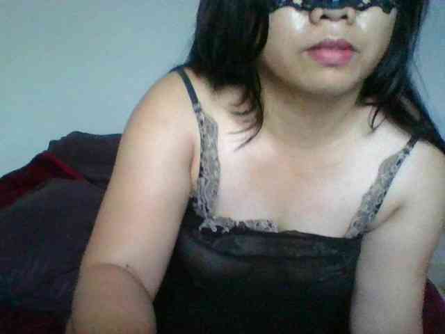 RossyLove webcam