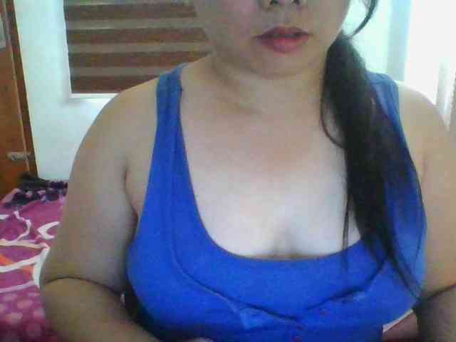 RossyLove webcam