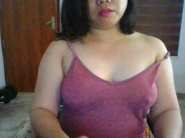 RossyLove webcam
