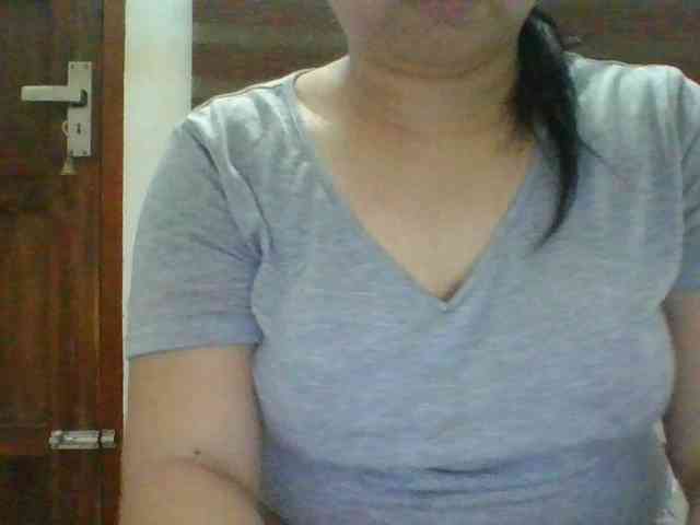 RossyLove webcam
