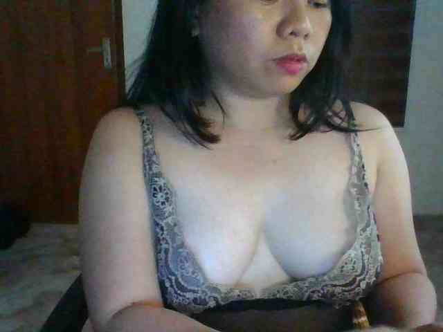 RossyLove webcam